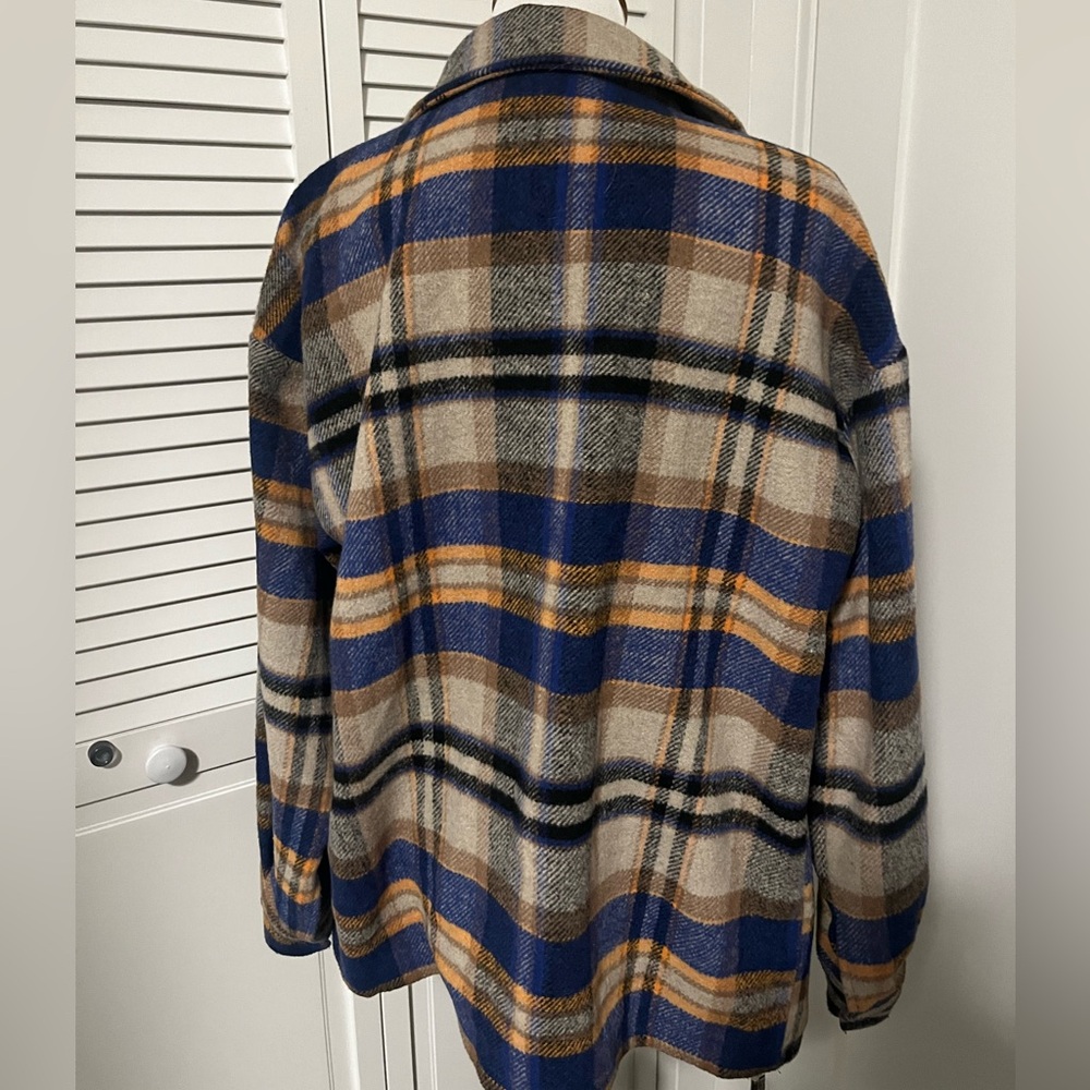 Blue, Gold and gray Shacket - Picture 4 of 7